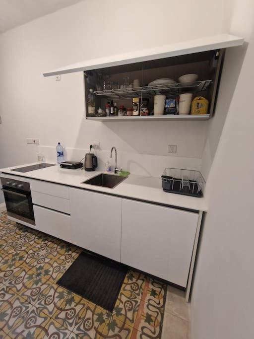 No 60, 2nd Floor, Centrally Located, Fully Equipped *