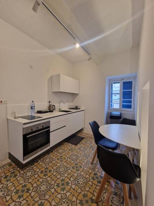 Appartement No 60, 2nd Floor, Centrally Located, Fully Equipped Il-Furjana